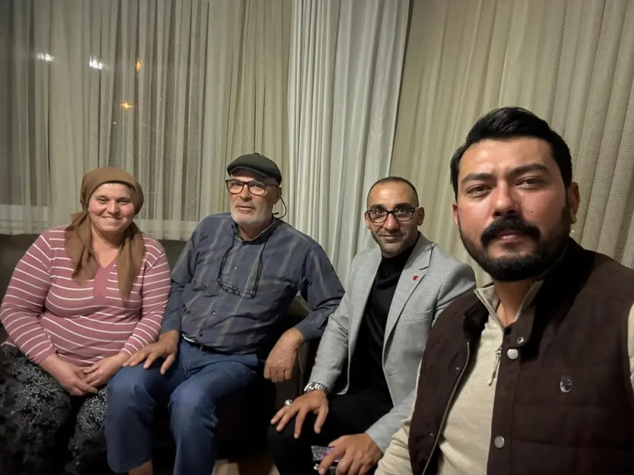 MHP Kepez'de "Hayırlı Günler Komşum Ziyaretleri"ni Başlattı MHP Kepez'de "Hayırlı Günler Komşum Ziyaretleri"ni Başlattı