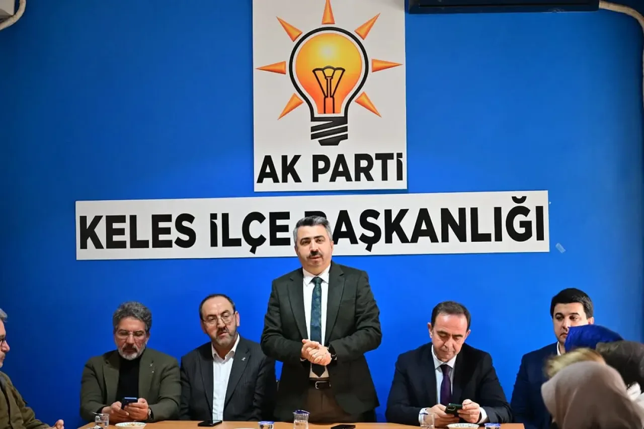 AK Parti Bursa'da Dayanışma Mesajı Verdi AK Parti Bursa'da Dayanışma Mesajı Verdi