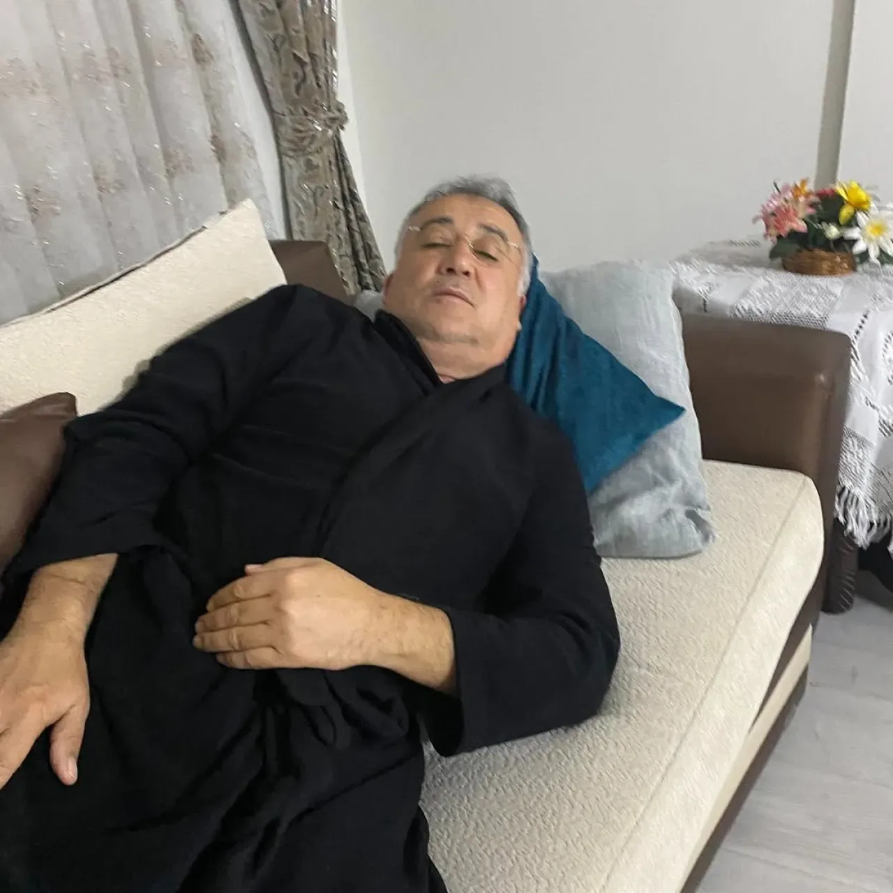 Antalya İYİ Parti İlçe Başkanı Abdurrahman Tütüşoğlu Hastalandı Antalya İYİ Parti İlçe Başkanı Abdurrahman Tütüşoğlu Hastalandı