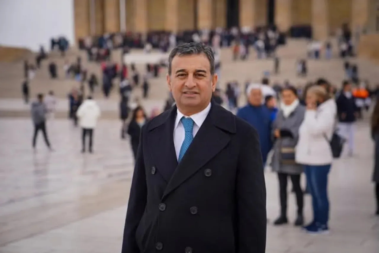 CHP'li Yeni Yönetim Kurulu Anıtkabir'de Atatürk'ü Ziyaret Etti CHP'li Yeni Yönetim Kurulu Anıtkabir'de Atatürk'ü Ziyaret Etti