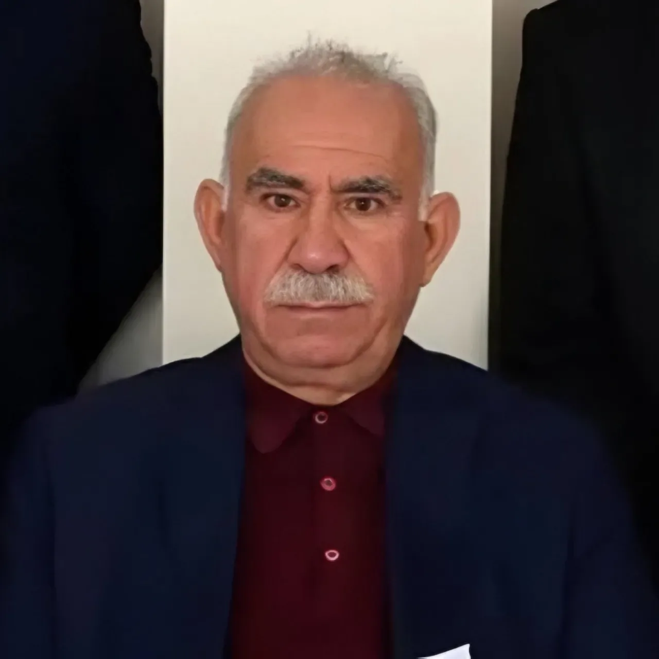 DEM Parti Etkinliğinde Öcalan'ın Mektubu: "Onur Savaşı" İfadeleri Gündem Oldu DEM Parti Etkinliğinde Öcalan'ın Mektubu: "Onur Savaşı" İfadeleri Gündem Oldu