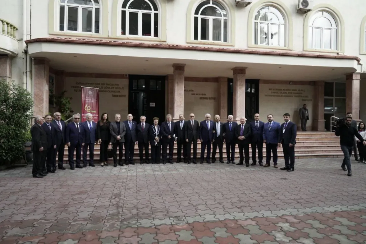Azerbaycan Kooperasiya Üniversitesi 60. Yılını Kutluyor Azerbaycan Kooperasiya Üniversitesi 60. Yılını Kutluyor