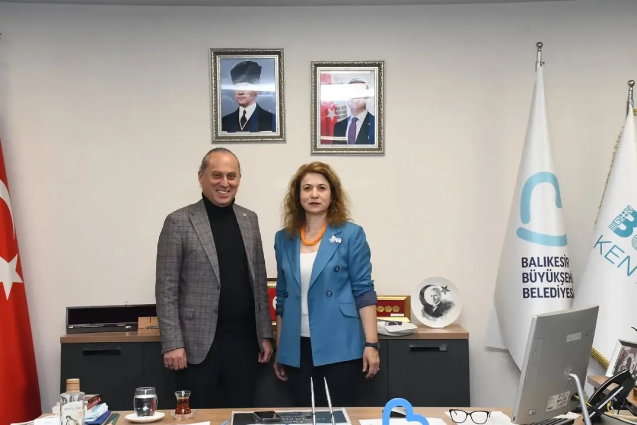 Balıkesir Kent Konseyi Başkanı Özden, İYİ Parti Altıeylül İlçe Yönetimi'ni Ağırladı Balıkesir Kent Konseyi Başkanı Özden, İYİ Parti Altıeylül İlçe Yönetimi'ni Ağırladı