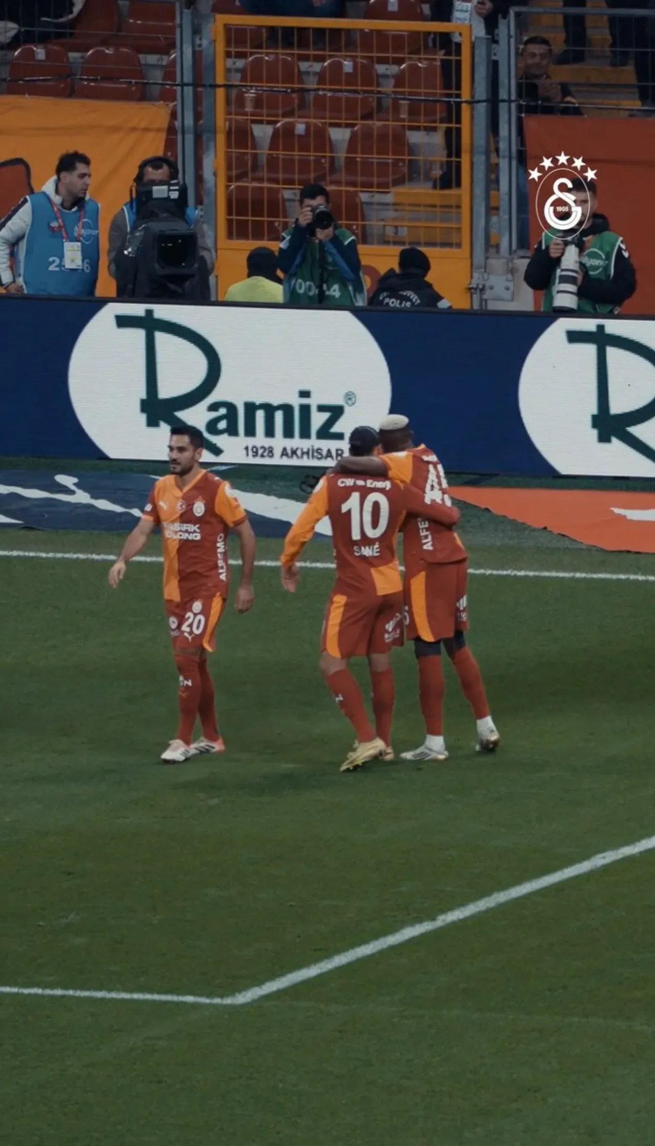 Galatasaray'ın Transfer Raporu: Sané ve Osimhen Hedefte Galatasaray'ın Transfer Raporu: Sané ve Osimhen Hedefte