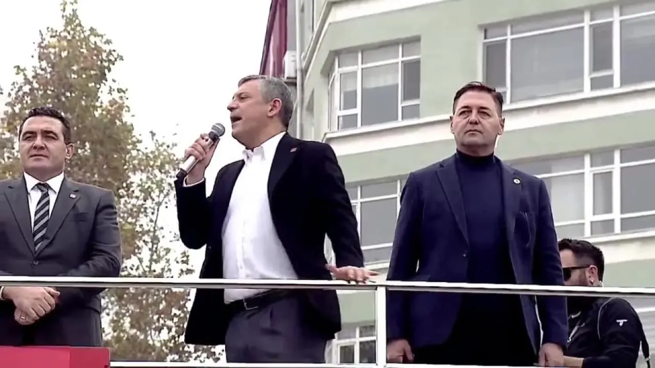 Özgür Özel, Ankara Tandoğan'da Emek ve Emekliler için Seslendi Özgür Özel, Ankara Tandoğan'da Emek ve Emekliler için Seslendi