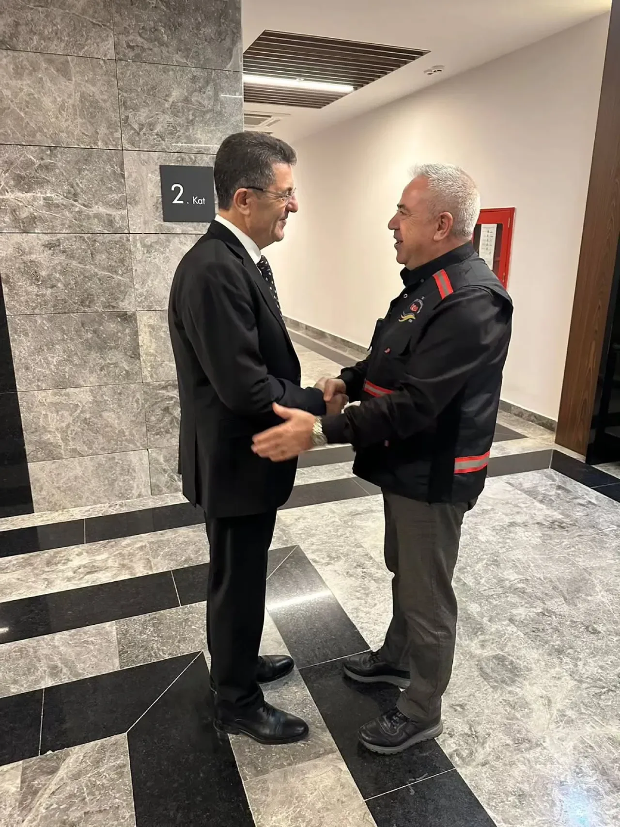 Çekmeköy Belediye Başkanı Orhan Çerkez, Kaymakam Resul Çelik'i Ziyaret Etti Çekmeköy Belediye Başkanı Orhan Çerkez, Kaymakam Resul Çelik'i Ziyaret Etti