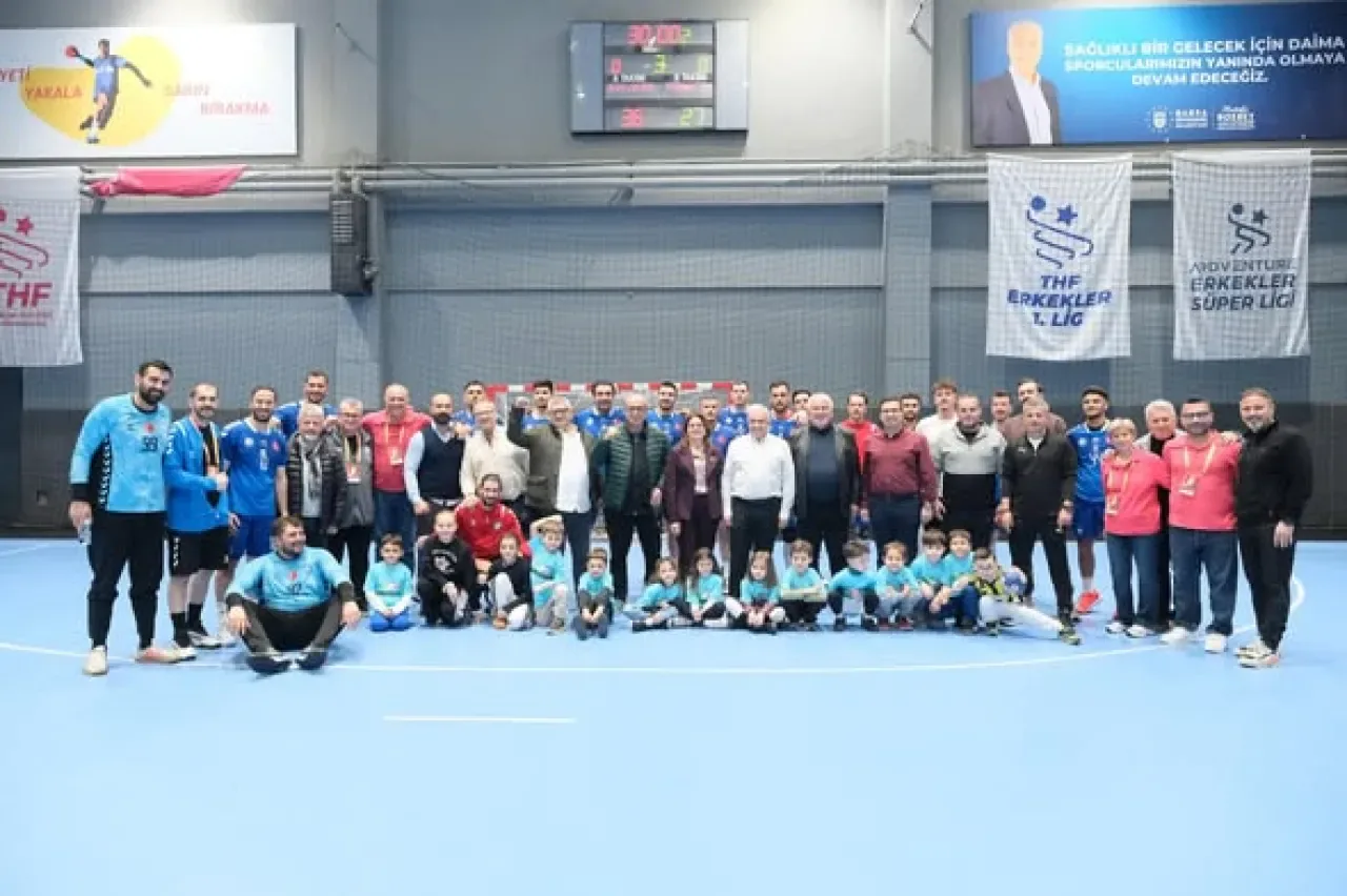Nilüfer Belediyespor, Hentbol Süper Ligi'ndeki Galibiyet Serisini Sürdürdü Nilüfer Belediyespor, Hentbol Süper Ligi'ndeki Galibiyet Serisini Sürdürdü