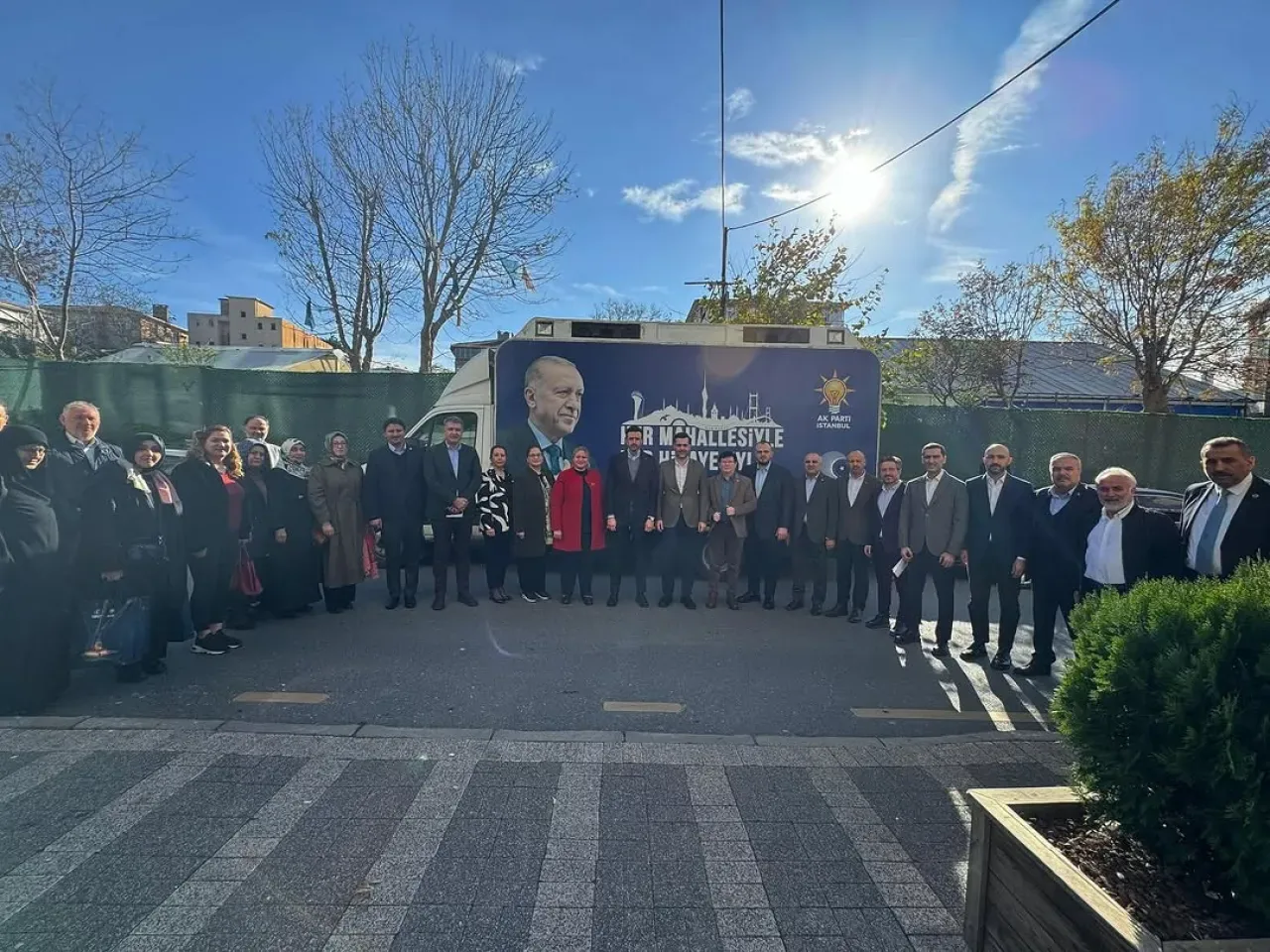 AK Parti Üsküdar Kadın Kolları, Esnaf Ziyareti Gerçekleştirdi AK Parti Üsküdar Kadın Kolları, Esnaf Ziyareti Gerçekleştirdi