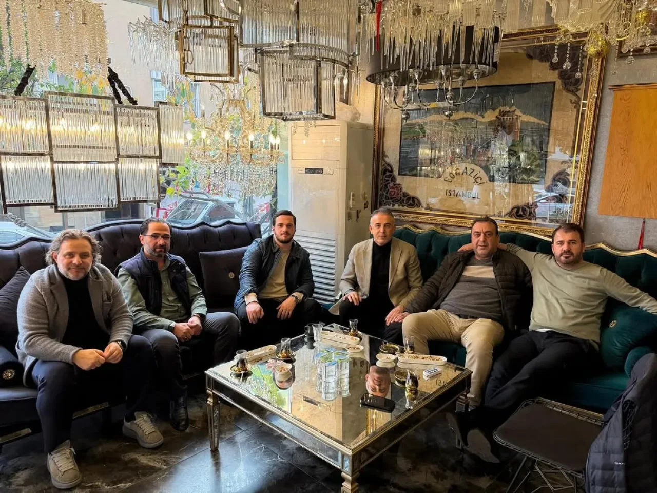 AK Parti Ümraniye İlçe Başkanlığı, Küçüksu'da Esnaf Ziyareti Gerçekleştirdi AK Parti Ümraniye İlçe Başkanlığı, Küçüksu'da Esnaf Ziyareti Gerçekleştirdi