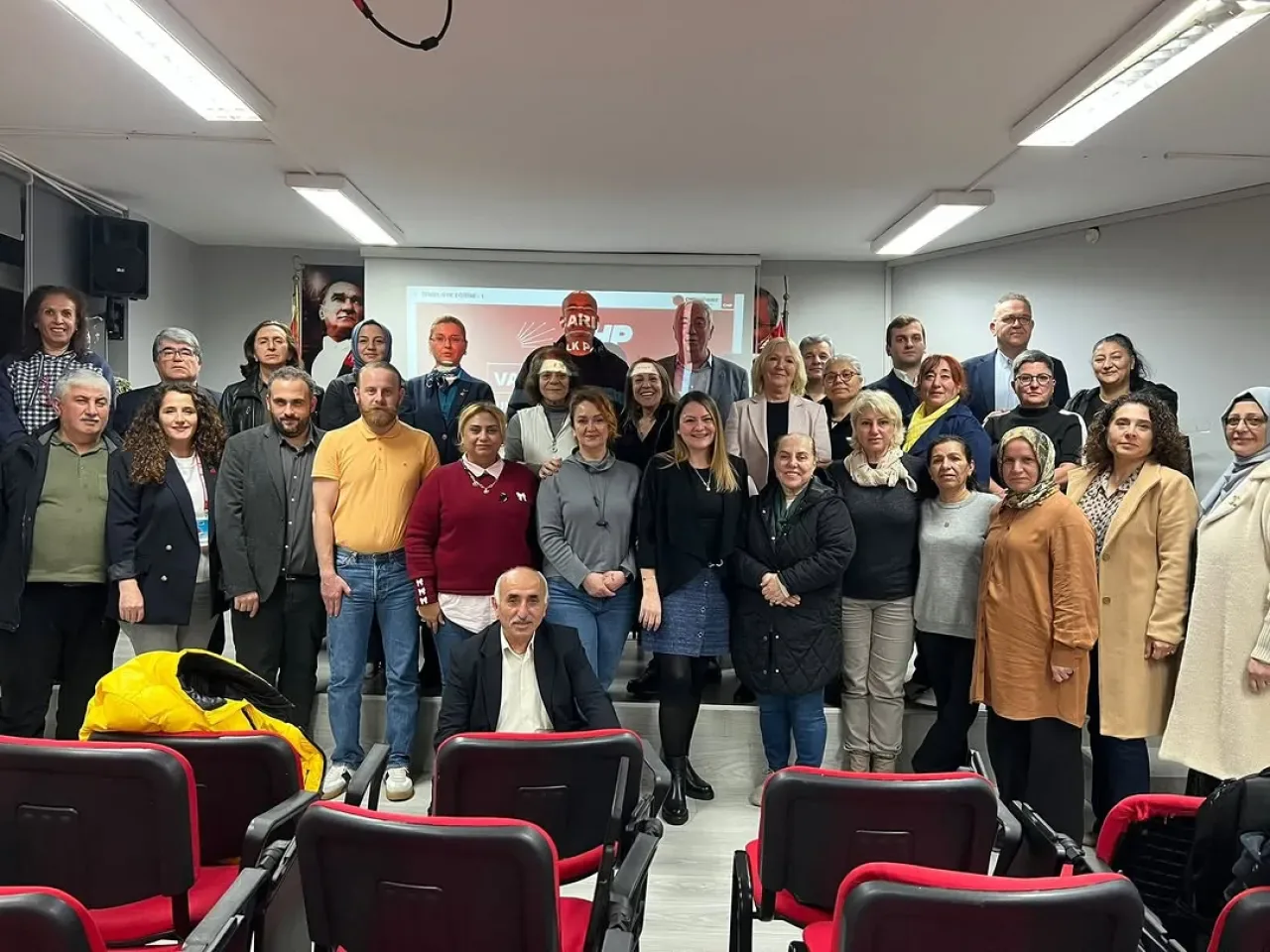 CHP Beykoz İlçe Başkanlığı, Siyasal Eğitim Programını Tamamladı CHP Beykoz İlçe Başkanlığı, Siyasal Eğitim Programını Tamamladı
