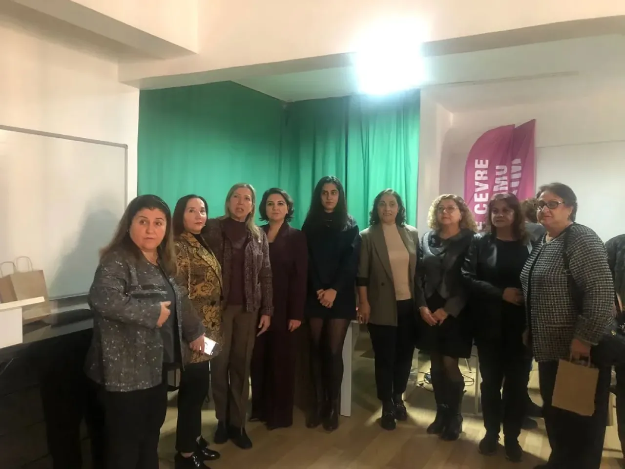 Gebze'de 5 Aralık Kadın Hakları Konuşuldu Gebze'de 5 Aralık Kadın Hakları Konuşuldu