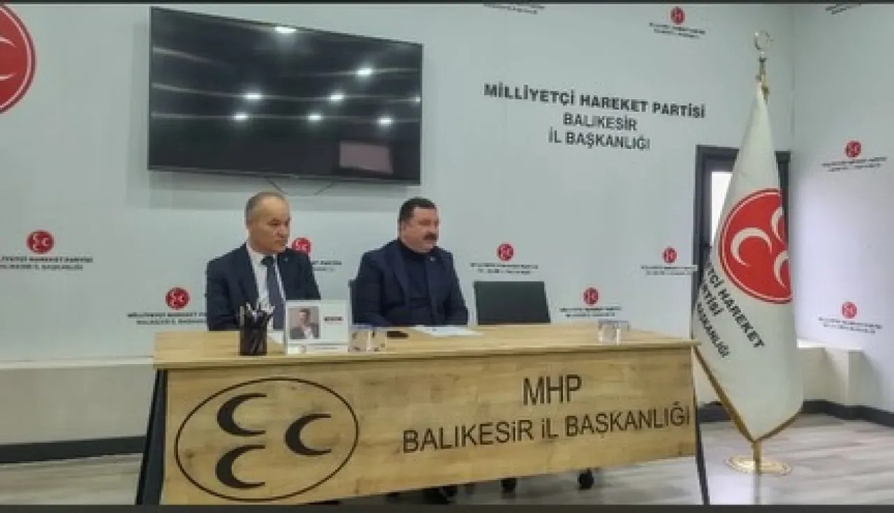MHP Balıkesir'de İstişare Toplantısı: Birlik ve Beraberlik Vurgusu MHP Balıkesir'de İstişare Toplantısı: Birlik ve Beraberlik Vurgusu