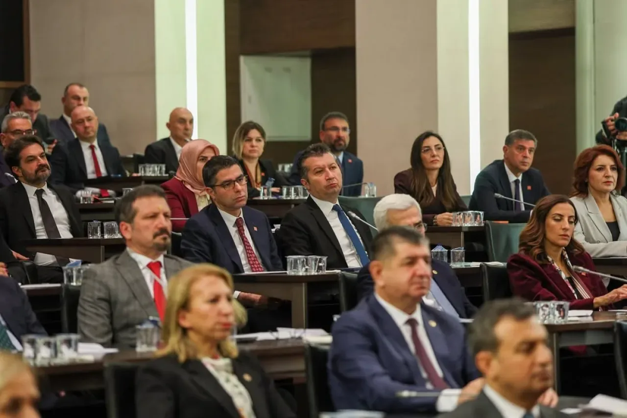 CHP'de Yeni Dönem Çalışmaları Başladı CHP'de Yeni Dönem Çalışmaları Başladı