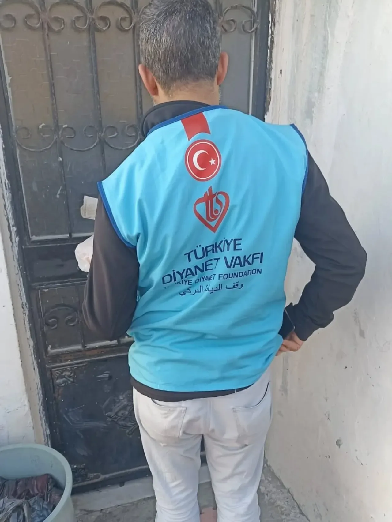 TDV Küçükçekmece Şubesi'nden İhtiyaç Sahiplerine Erzak Yardımı TDV Küçükçekmece Şubesi'nden İhtiyaç Sahiplerine Erzak Yardımı