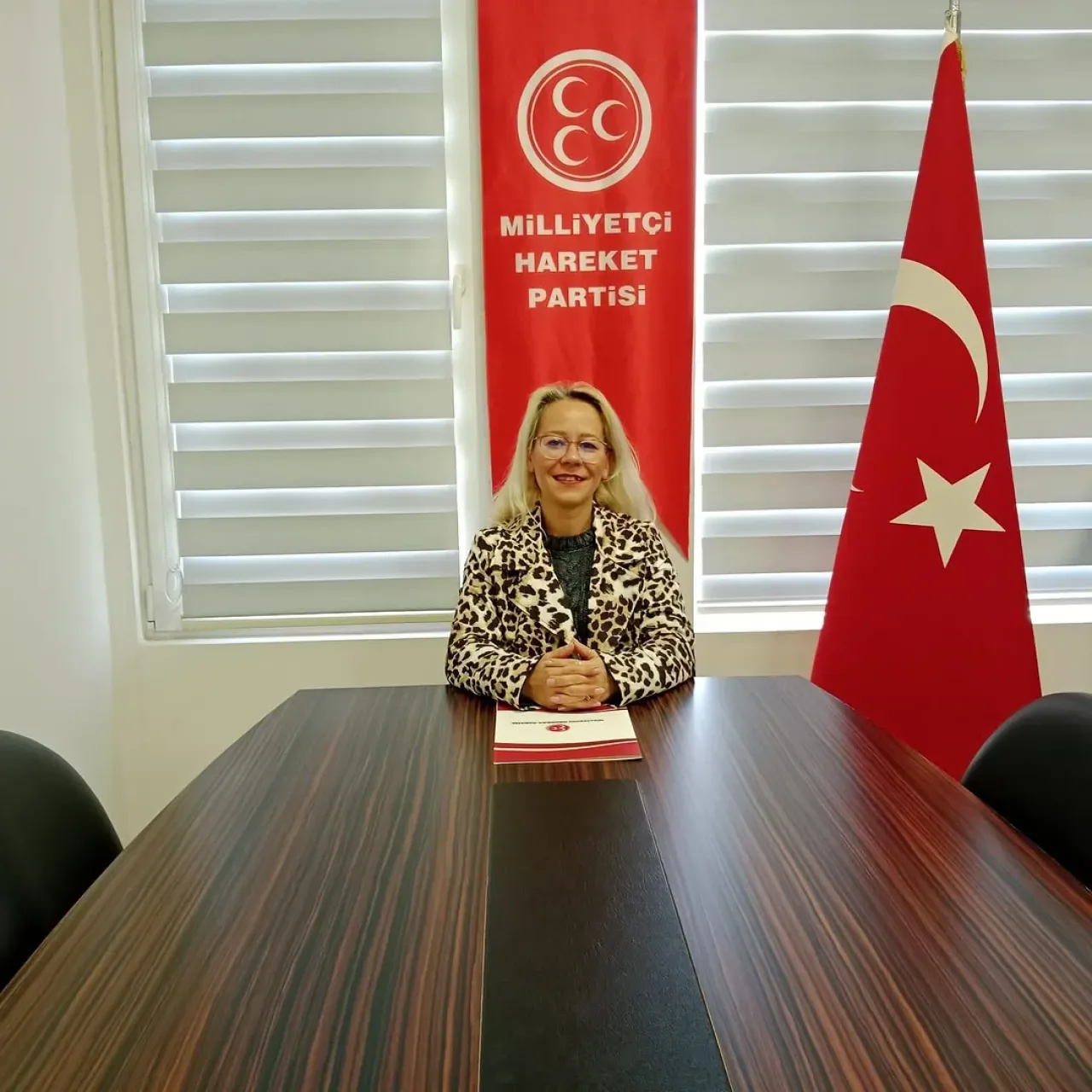 MHP Silivri İlçe Başkanlığı'nda Günün Nöbetçi İsimleri Açıklandı MHP Silivri İlçe Başkanlığı'nda Günün Nöbetçi İsimleri Açıklandı