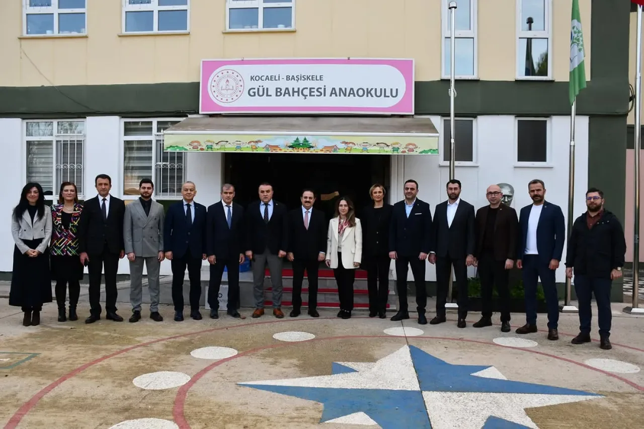Kocaeli'nde Anaokullarının Öğrenim Ortamları Çocuk Sağlığına Uygun Zeminlerle Yenileniyor Kocaeli'nde Anaokullarının Öğrenim Ortamları Çocuk Sağlığına Uygun Zeminlerle Yenileniyor