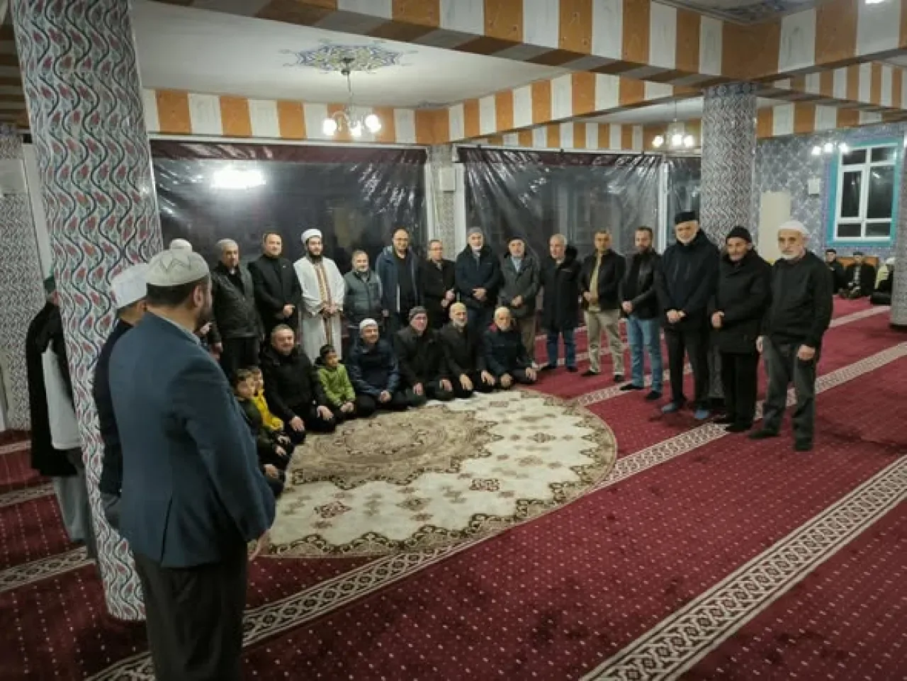 Saadet Partisi Bağcılar'da Sabah Namazında Cemaatle Buluştu Saadet Partisi Bağcılar'da Sabah Namazında Cemaatle Buluştu