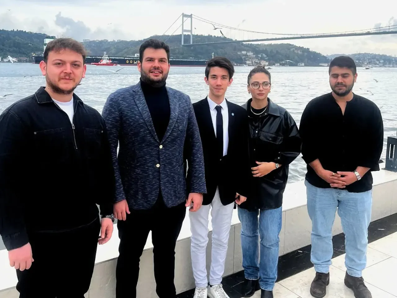 İYİ Parti Gençlik Kolları Beşiktaş'ta Kahvaltılı Buluşma Gerçekleştirdi İYİ Parti Gençlik Kolları Beşiktaş'ta Kahvaltılı Buluşma Gerçekleştirdi