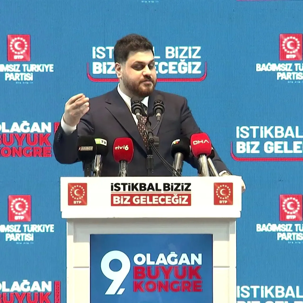 Hüseyin Baş: "Bizim Muhatabımız, Ekmeğini Götüremeyen Babalar ve Başı Öne Eğik Annelerdir" Hüseyin Baş: "Bizim Muhatabımız, Ekmeğini Götüremeyen Babalar ve Başı Öne Eğik Annelerdir"