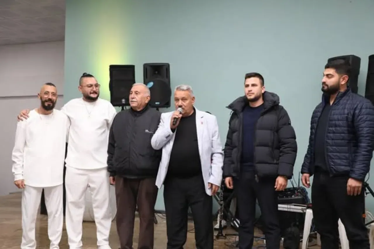 Edremit Belediyesi'nden Kadınlara Özel Matine Programı Edremit Belediyesi'nden Kadınlara Özel Matine Programı