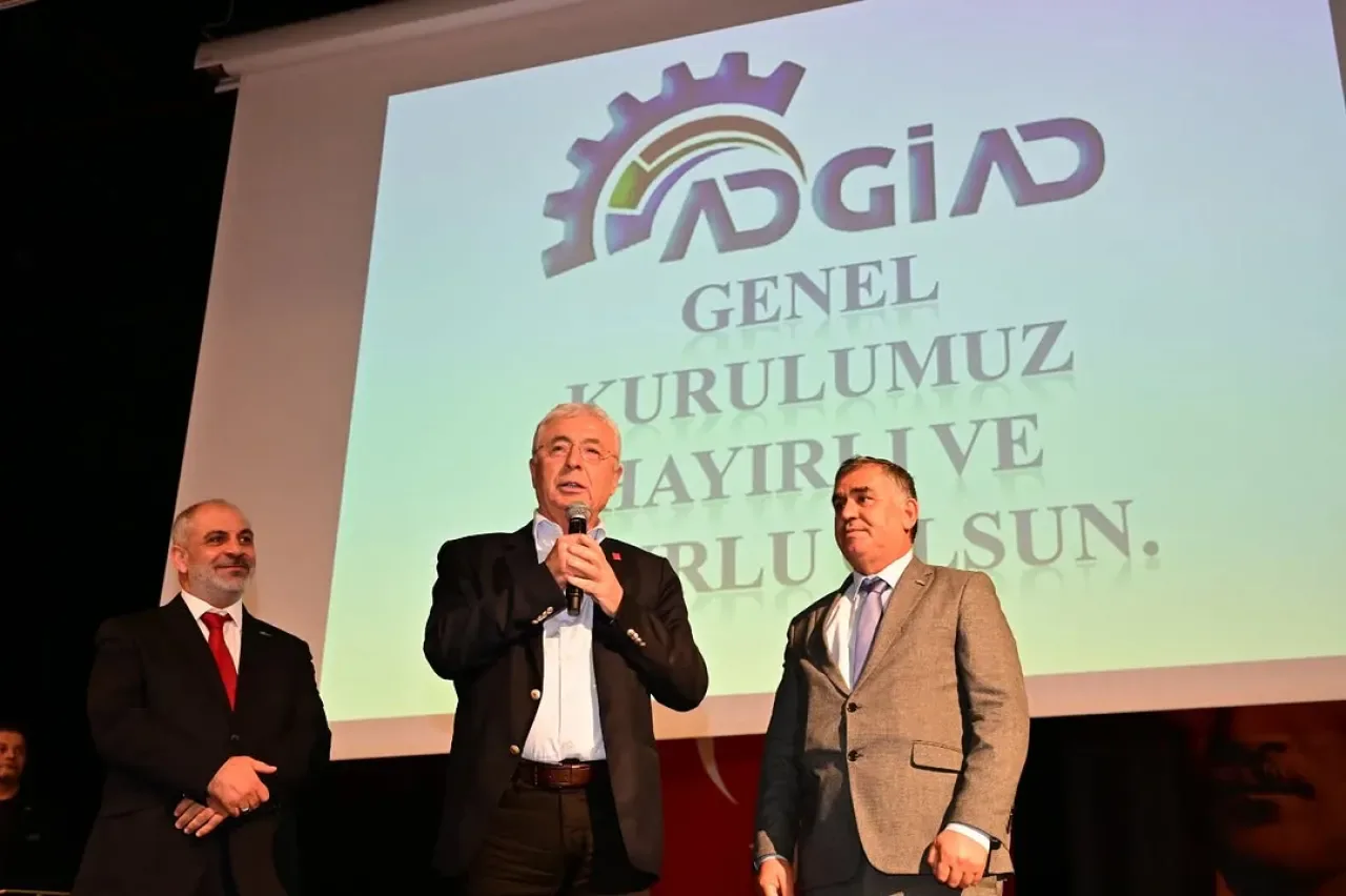 CHP'li İl Başkanı Nail Kamacı ve Beraberindeki Heyet, Antalya Doğu ve Güneydoğu İş İnsanları Derneği Genel Kurulu'na Katıldı CHP'li İl Başkanı Nail Kamacı ve Beraberindeki Heyet, Antalya Doğu ve Güneydoğu İş İnsanları Derneği Genel Kurulu'na Katıldı