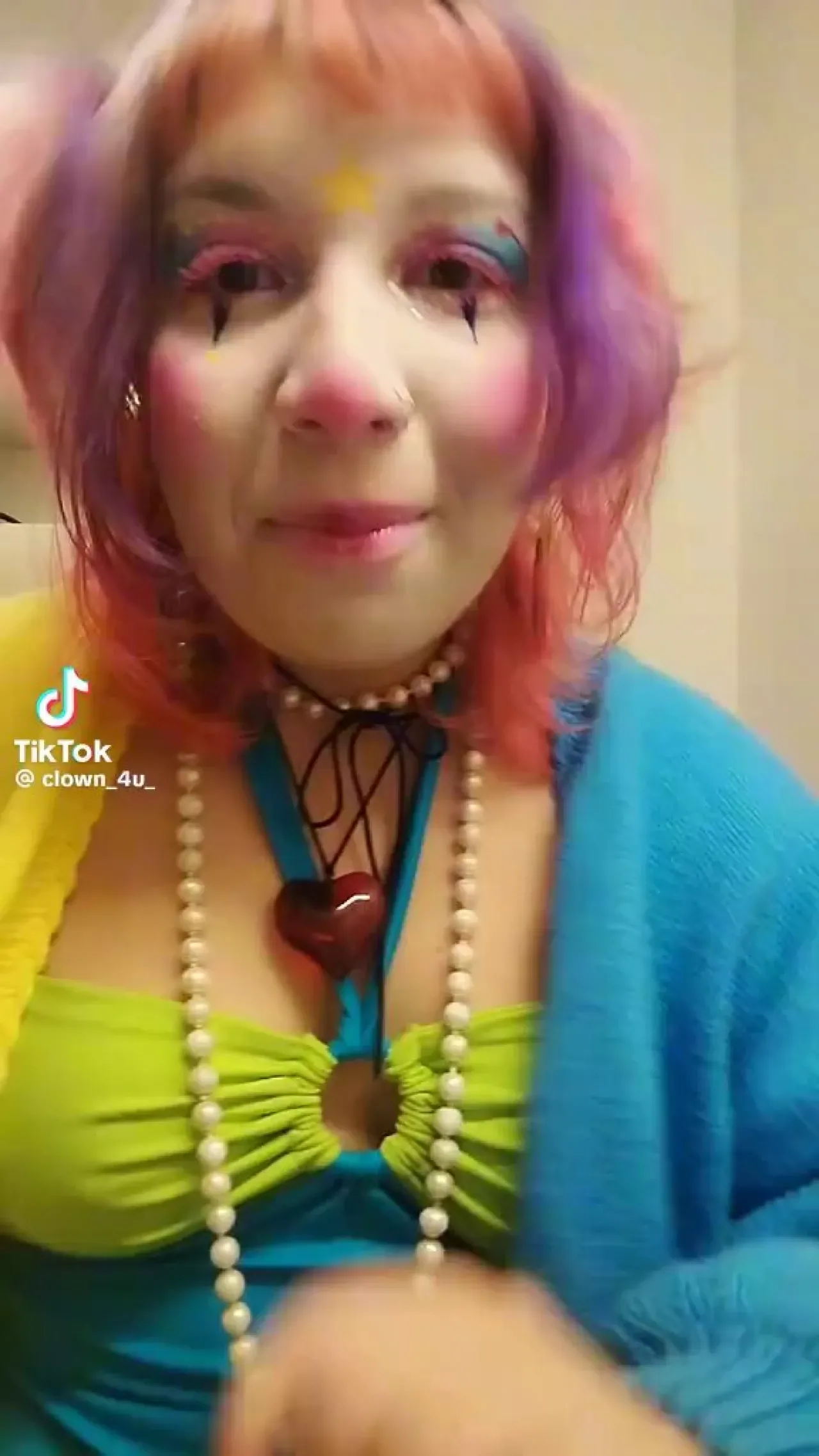 Üniversite Öğrencisinden Derse Gidiş 'Outfit Check' Videosu ile Tepki Çeken Paylaşım Üniversite Öğrencisinden Derse Gidiş 'Outfit Check' Videosu ile Tepki Çeken Paylaşım