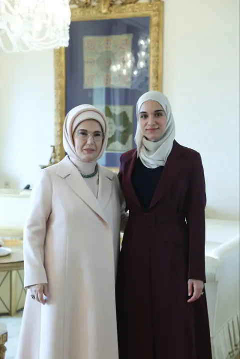 Emine Erdoğan, Suriye Cumhurbaşkanı'nın Eşi Latife El Durubi ile Görüştü