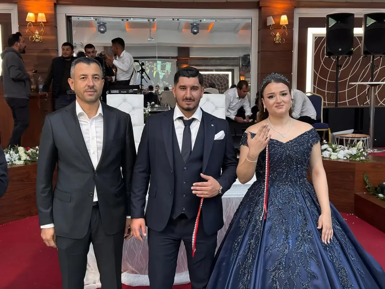 Serik AK Parti İlçe Başkanı Ahmet Söker, Genç Çiftin Nişan Merasimine Katıldı Serik AK Parti İlçe Başkanı Ahmet Söker, Genç Çiftin Nişan Merasimine Katıldı