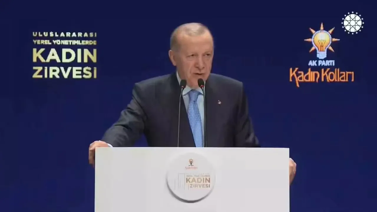 Türkiye'de Kadınların Kamu ve Siyaset Hayatındaki Temsilinde Tarihi Artış Türkiye'de Kadınların Kamu ve Siyaset Hayatındaki Temsilinde Tarihi Artış