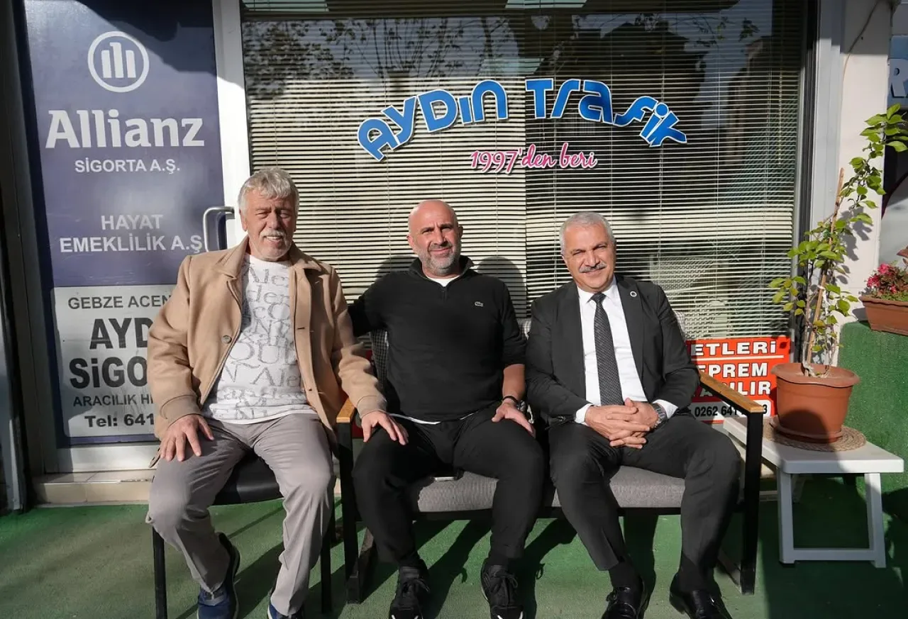 Gebze Ticaret Odası Başkanı Abdurrahman Aslantaş'tan Aydın Sigorta'ya Ziyaret Gebze Ticaret Odası Başkanı Abdurrahman Aslantaş'tan Aydın Sigorta'ya Ziyaret