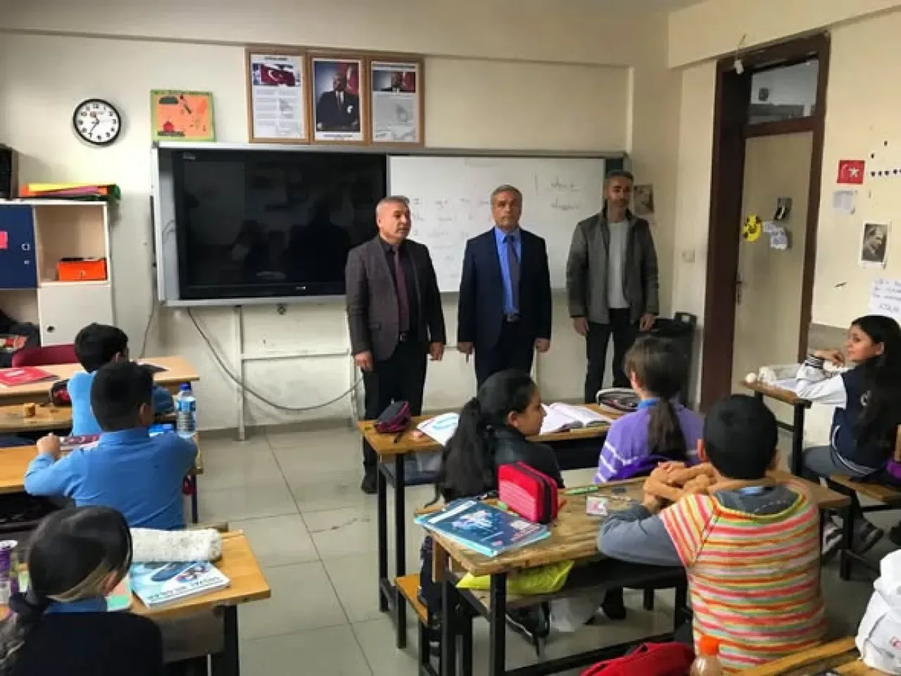 Hacı Bektaş Veli Ortaokulu'nda Maarif Modeli Ziyareti Hacı Bektaş Veli Ortaokulu'nda Maarif Modeli Ziyareti