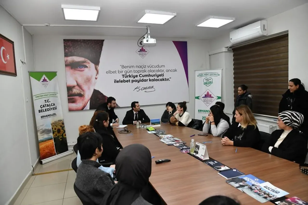 Çatalca Belediyesi'nden İstihdam Seferberliği: Toplu Mülakatlar Devam Ediyor Çatalca Belediyesi'nden İstihdam Seferberliği: Toplu Mülakatlar Devam Ediyor