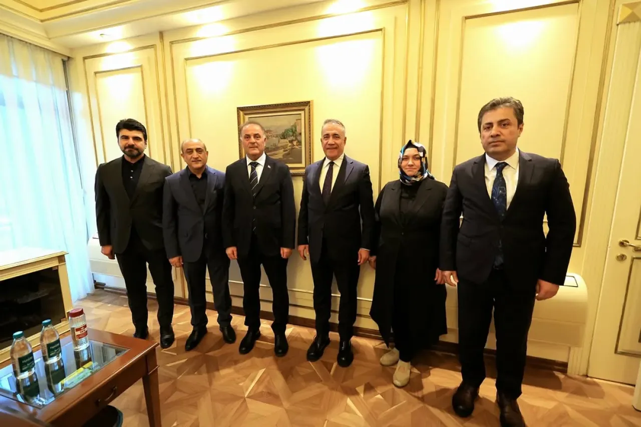 Sultangazi Belediye Başkanı Dursun, İBB Başkan Vekili Aslan ile Görüştü Sultangazi Belediye Başkanı Dursun, İBB Başkan Vekili Aslan ile Görüştü