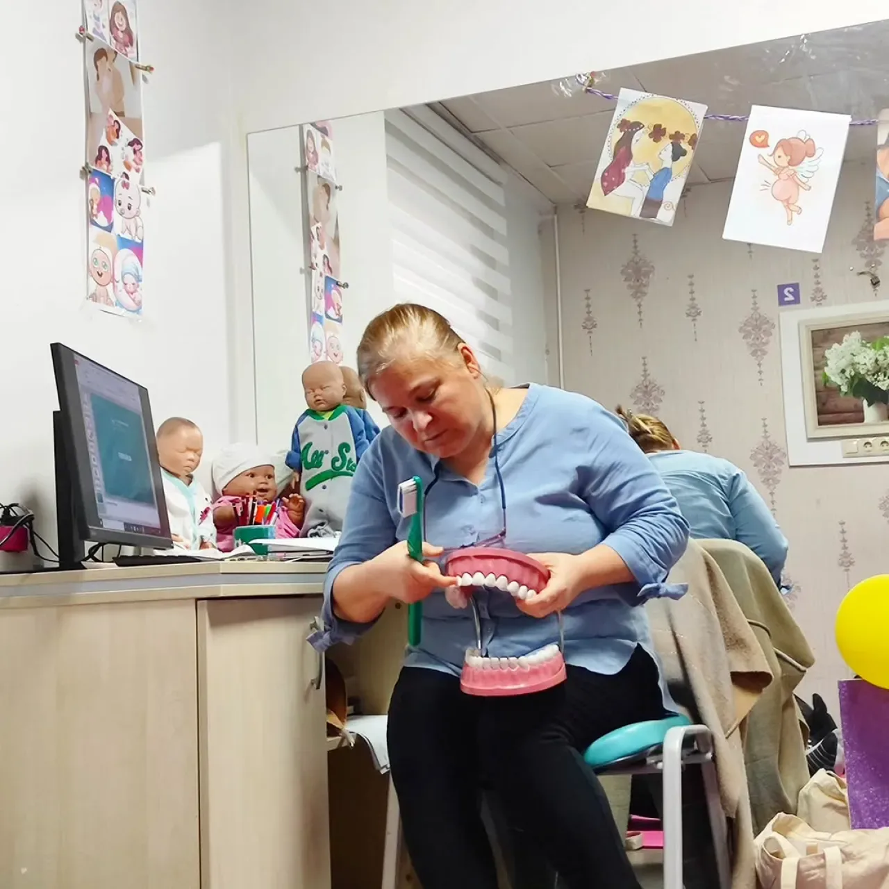 İzmit'te Gebelere Yönelik Ağız ve Diş Sağlığı Eğitimi Düzenlendi İzmit'te Gebelere Yönelik Ağız ve Diş Sağlığı Eğitimi Düzenlendi