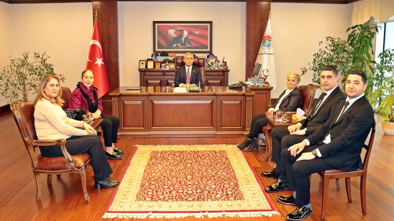 Maltepe Kaymakamı Bahri Tiryaki, KAPDER Heyetini Makamında Ağırladı Maltepe Kaymakamı Bahri Tiryaki, KAPDER Heyetini Makamında Ağırladı