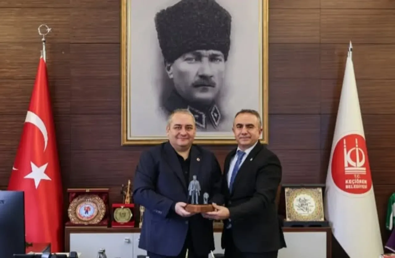 İYİ Parti Keçiören İlçe Teşkilatı, Belediye Başkanı Mesut Özarslan'ı Ziyaret Etti İYİ Parti Keçiören İlçe Teşkilatı, Belediye Başkanı Mesut Özarslan'ı Ziyaret Etti