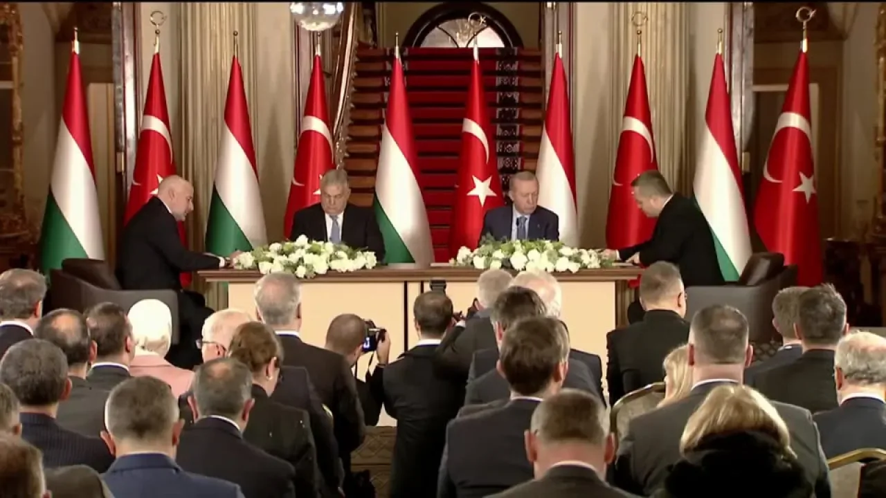 Macaristan Başbakanı Orban ile İmza Töreni ve Basın Toplantısı Gerçekleştirildi Macaristan Başbakanı Orban ile İmza Töreni ve Basın Toplantısı Gerçekleştirildi
