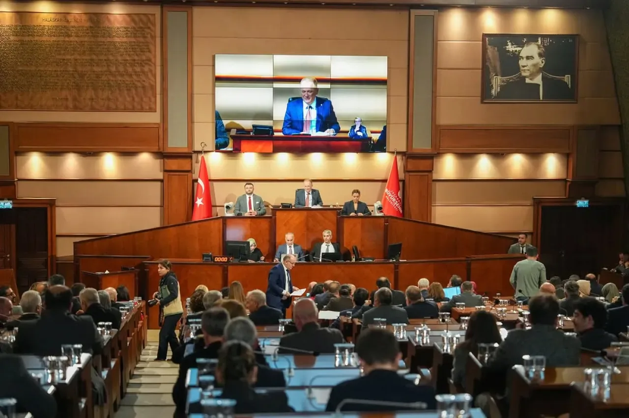 Üsküdar Belediye Başkanı Sinem Dedetaş, İBB Meclisi Aralık Ayı Toplantısını Değerlendirdi Üsküdar Belediye Başkanı Sinem Dedetaş, İBB Meclisi Aralık Ayı Toplantısını Değerlendirdi