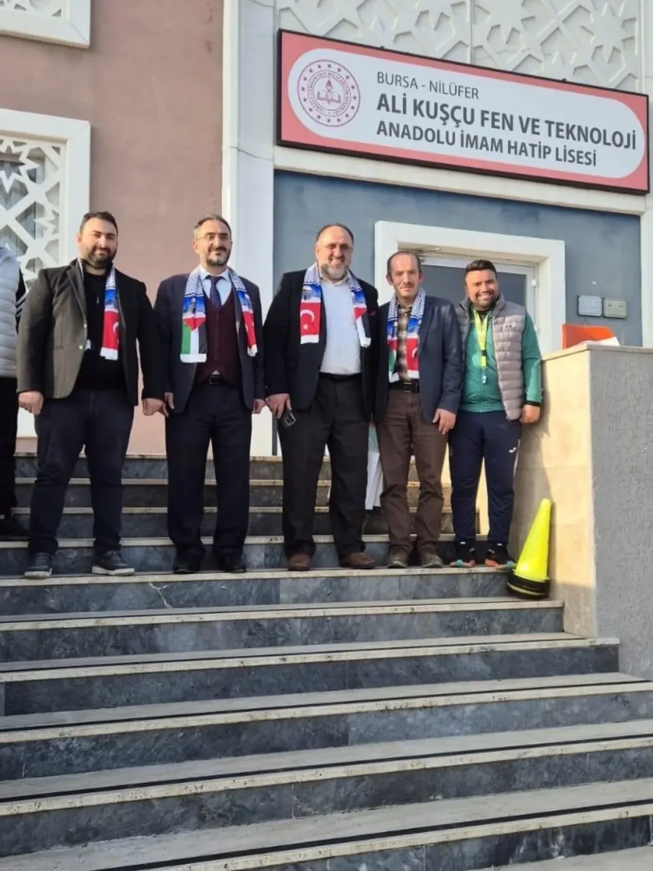 Bursa'da Hafızlık Proje Okulu Öğrencileri İle Anlamlı Buluşma Bursa'da Hafızlık Proje Okulu Öğrencileri İle Anlamlı Buluşma