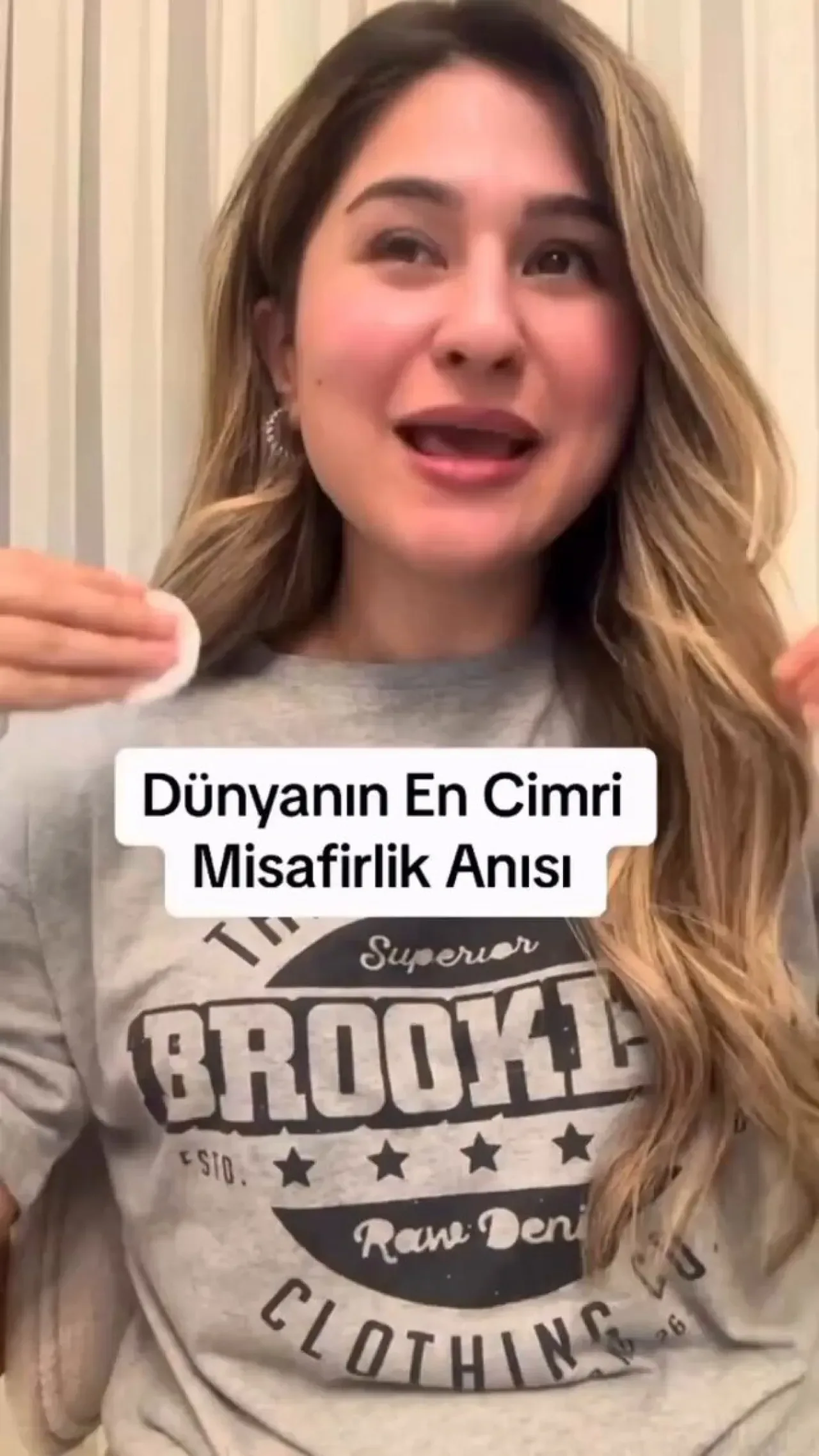 Yeni Evli Çiftten Beklenmedik Misafir Ağırlama: Yemek Parası İstendi Yeni Evli Çiftten Beklenmedik Misafir Ağırlama: Yemek Parası İstendi