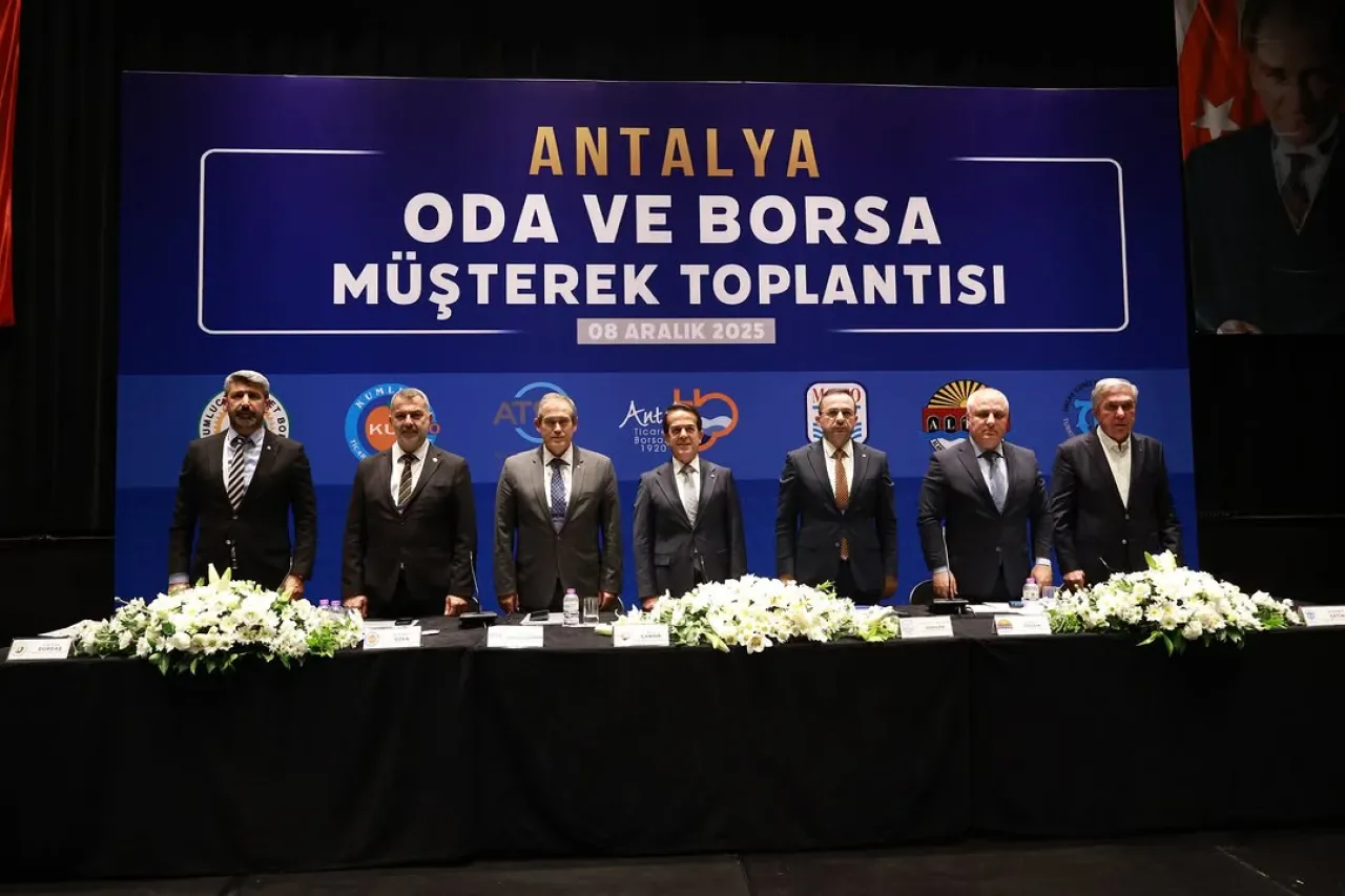 Antalya'da Ekonomik Vizyon Toplantısı: Oda ve Borsalar Bir Araya Geldi Antalya'da Ekonomik Vizyon Toplantısı: Oda ve Borsalar Bir Araya Geldi