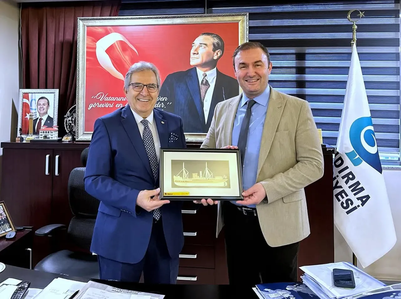 Bandırma'da Kurumlar Arası İş Birliği ve Yılbaşı Pazarı Hazırlıkları Bandırma'da Kurumlar Arası İş Birliği ve Yılbaşı Pazarı Hazırlıkları