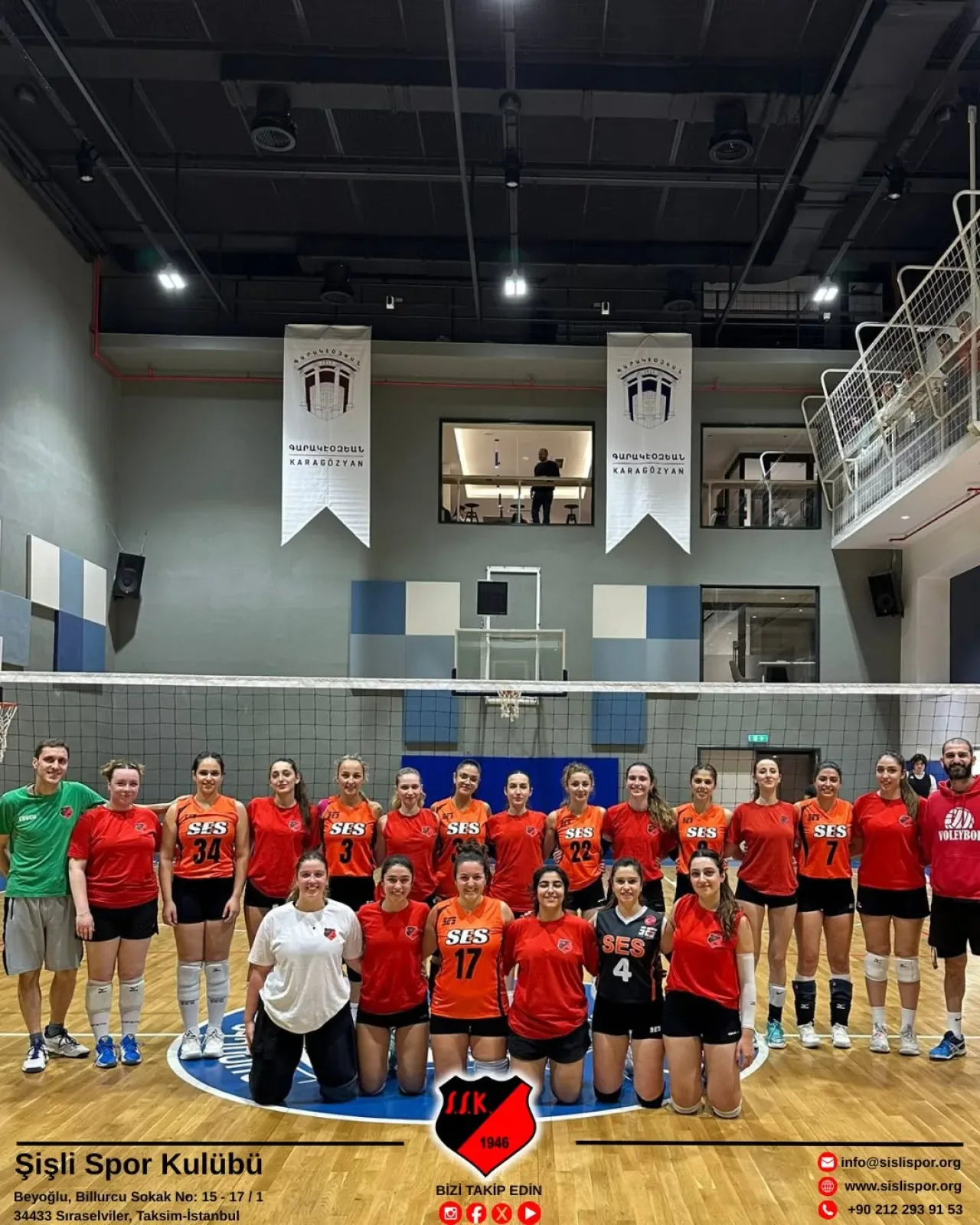 Şişli Spor Kulübü Voleybol Takımı, Hazırlık Maçında Sahada Şişli Spor Kulübü Voleybol Takımı, Hazırlık Maçında Sahada