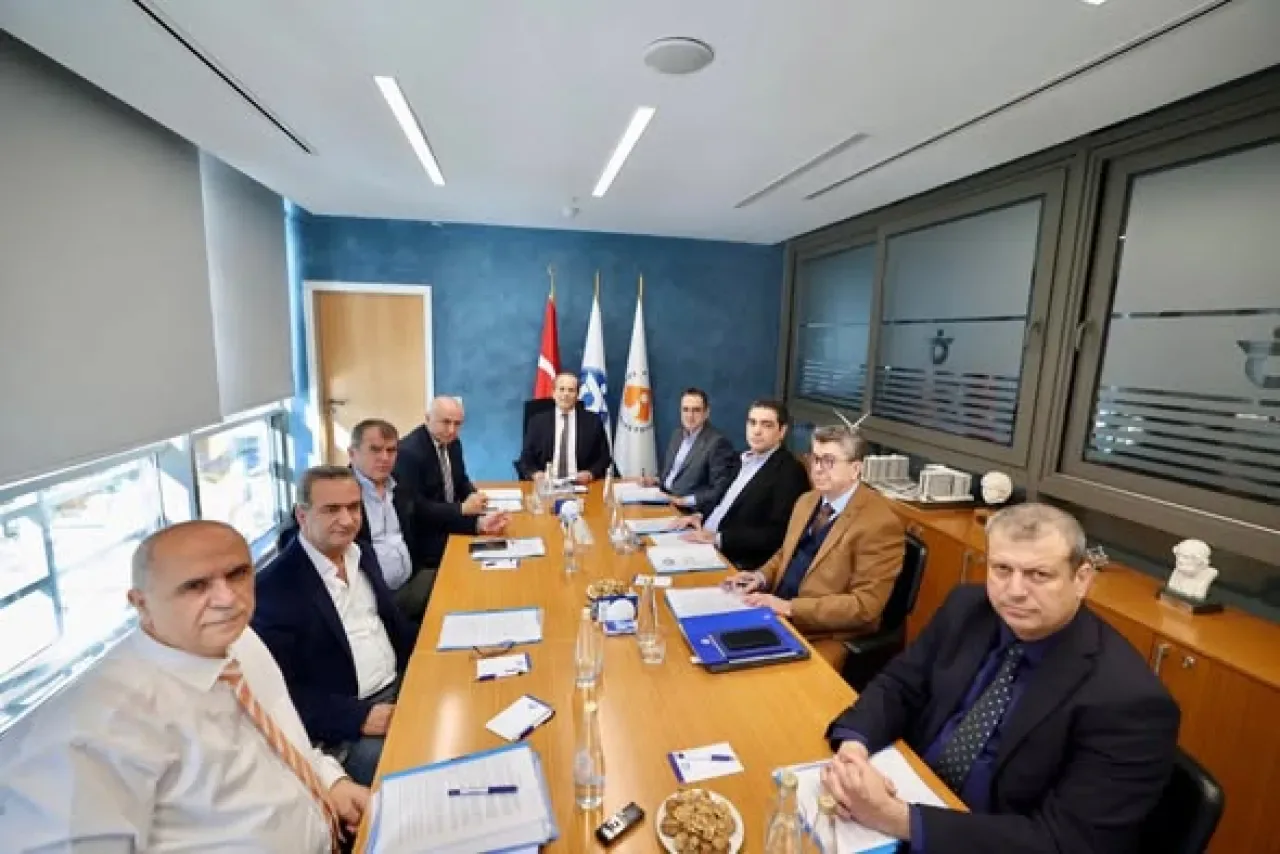 İzmir Ticaret Odası'nda Hesapları İnceleme Komisyonu Bütçe Toplantısı Yapıldı İzmir Ticaret Odası'nda Hesapları İnceleme Komisyonu Bütçe Toplantısı Yapıldı