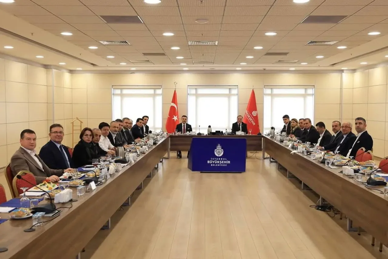 Kadıköy Belediye Başkanı Mesut Kosedağlı, CHP İstanbul Yönetimi ve İlçe Başkanlarıyla Toplantı Gerçekleştirdi Kadıköy Belediye Başkanı Mesut Kosedağlı, CHP İstanbul Yönetimi ve İlçe Başkanlarıyla Toplantı Gerçekleştirdi