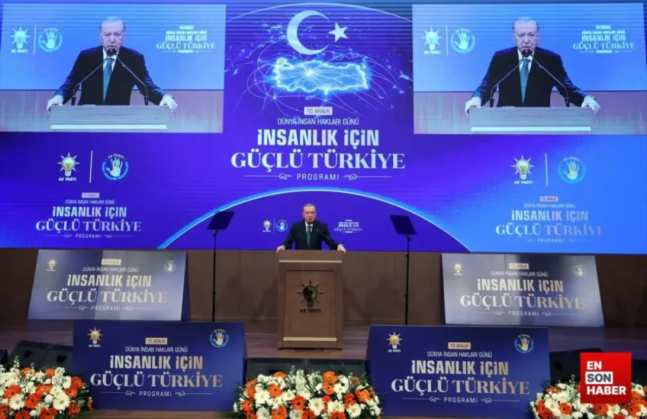 AK Parti Sincan İlçe Teşkilatı, İnsan Hakları Günü Programına Katıldı AK Parti Sincan İlçe Teşkilatı, İnsan Hakları Günü Programına Katıldı