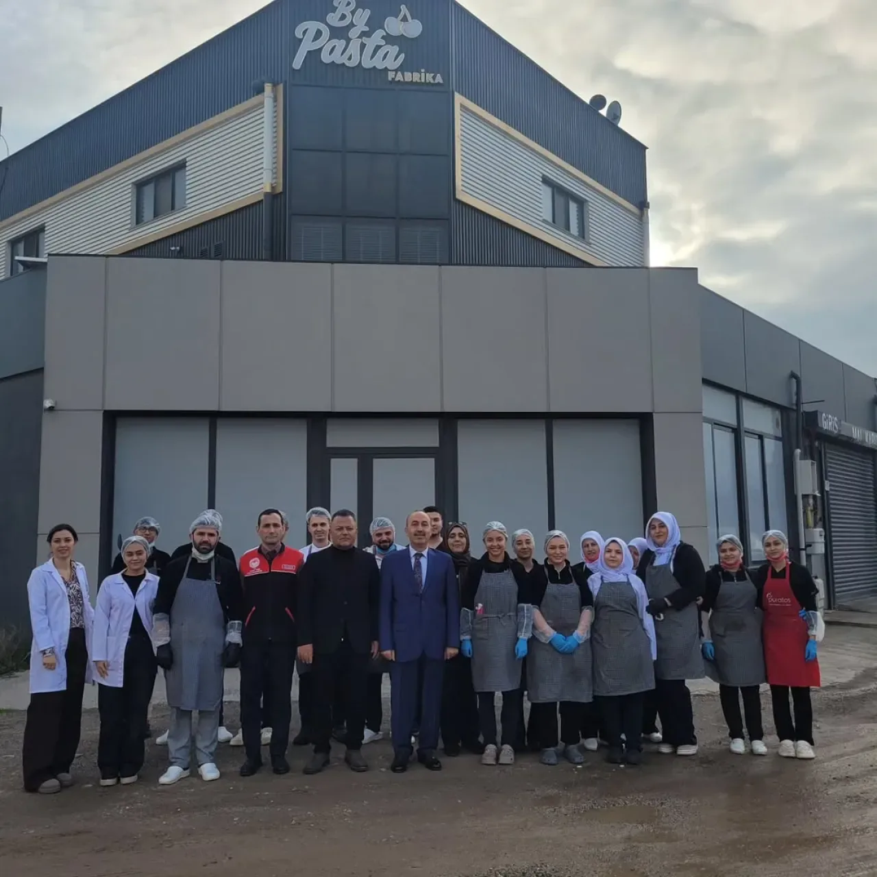 Balıkesir'deki Pasta ve Çikolata Üreticisi Yerinde Denetlendi Balıkesir'deki Pasta ve Çikolata Üreticisi Yerinde Denetlendi