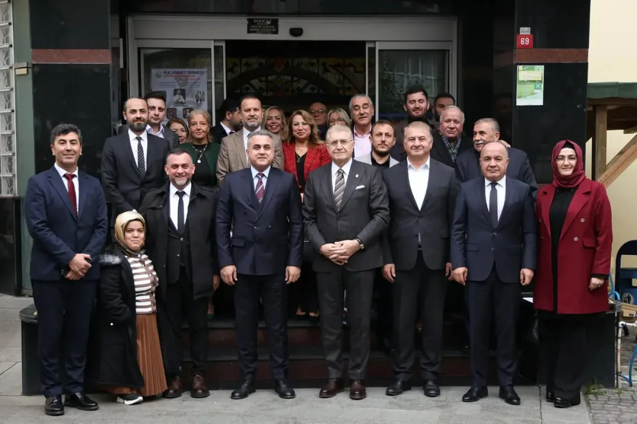 Küçükçekmece Kent Konseyi, Yılın Son Toplantısını İkitelli Cemevi'nde Gerçekleştirdi Küçükçekmece Kent Konseyi, Yılın Son Toplantısını İkitelli Cemevi'nde Gerçekleştirdi