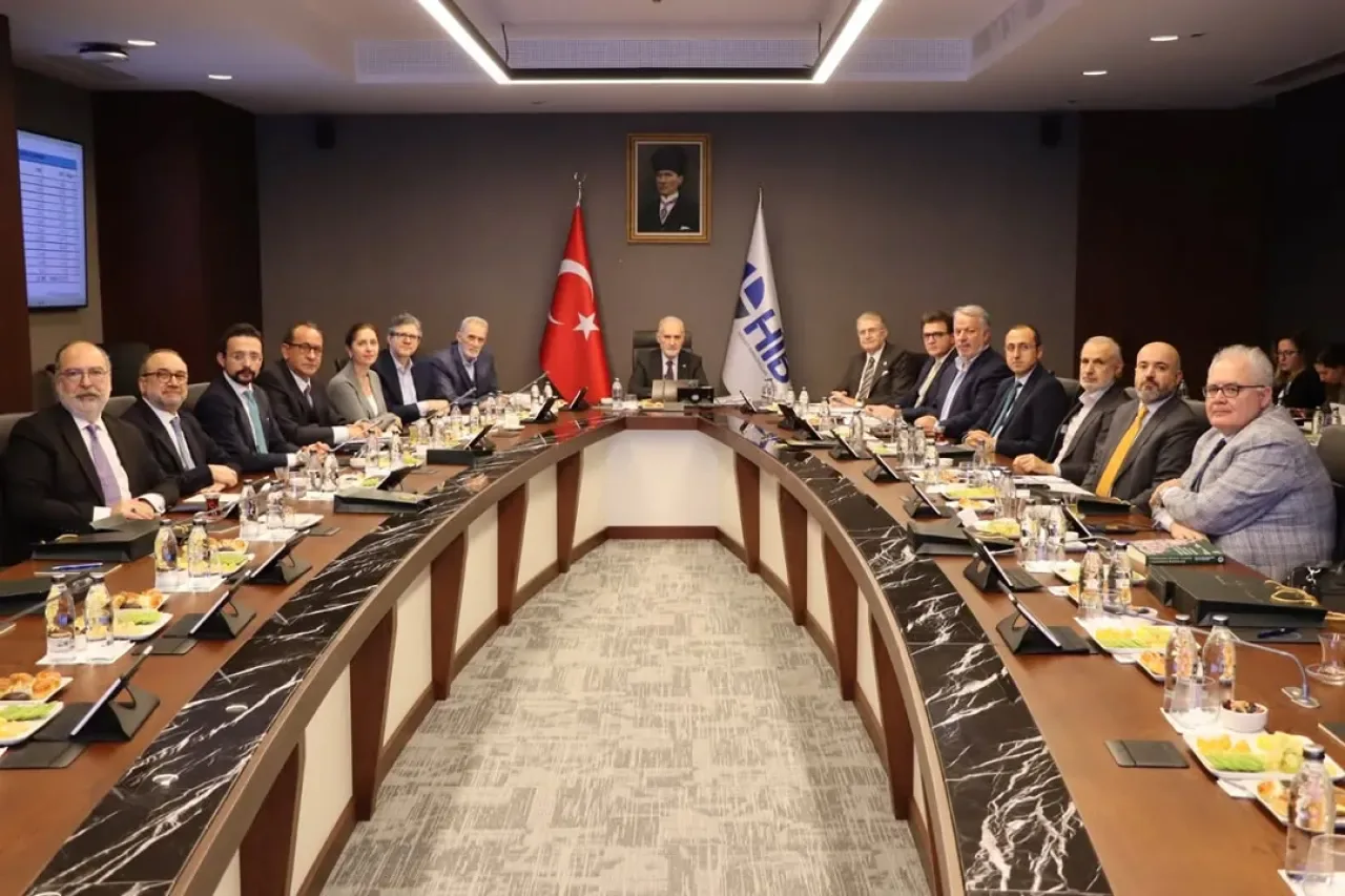 Hizmet İhracatçıları Birliği, 2025 Stratejilerini Belirledi Hizmet İhracatçıları Birliği, 2025 Stratejilerini Belirledi