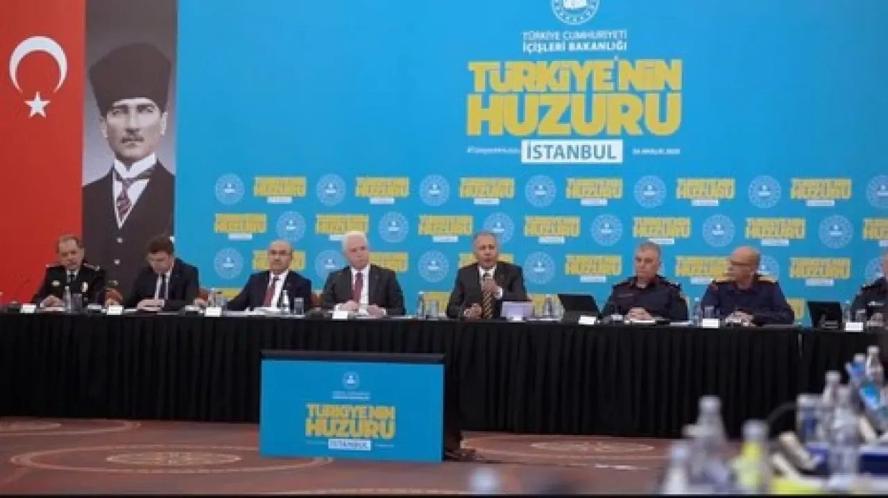 Büyükçekmece Kaymakamlığı'ndan İstanbul'un Güvenlik Toplantısı Büyükçekmece Kaymakamlığı'ndan İstanbul'un Güvenlik Toplantısı